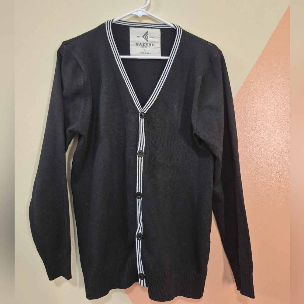Gaze Black and White Cardigan Sweater
